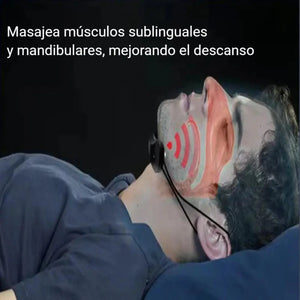 Persona durmiendo cómodamente con el Antirronquidos SnoreFree Visser, destacando su uso durante el sueño.